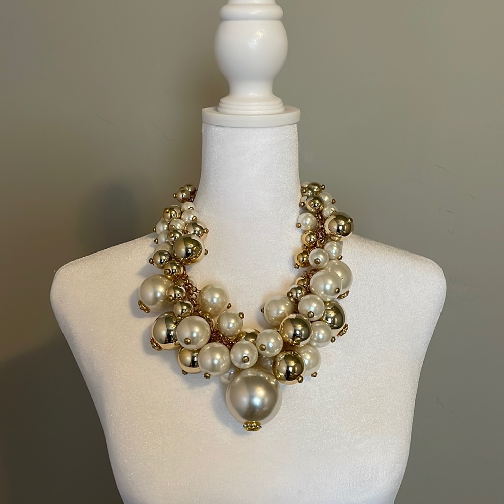 Big bold necklace.